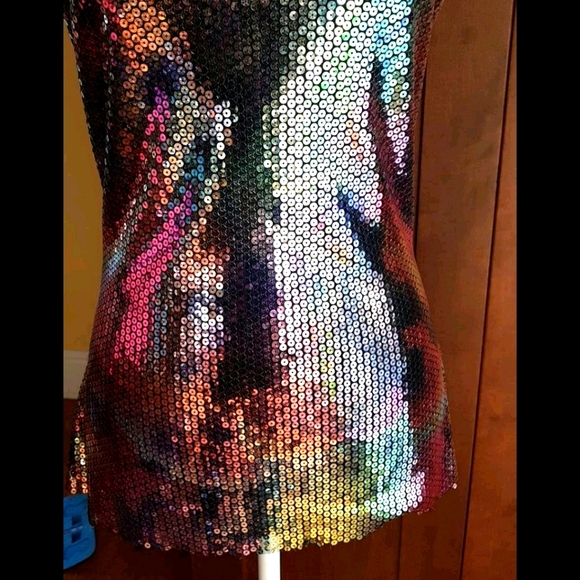 Guess Sequins drop back tank - Picture 2 of 4